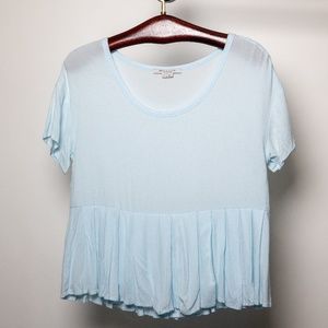Bella Luxx baby blue top with pleats